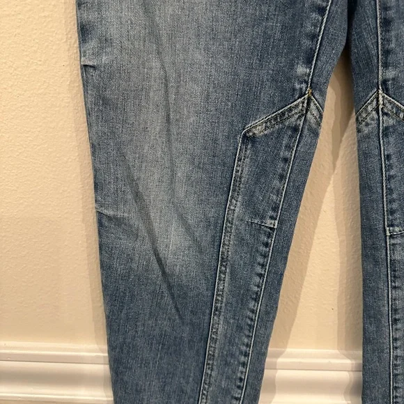 Pilcro Anthropologie wanderer Jeans in Light Blue Wash size 27 - Picture 7 of 11